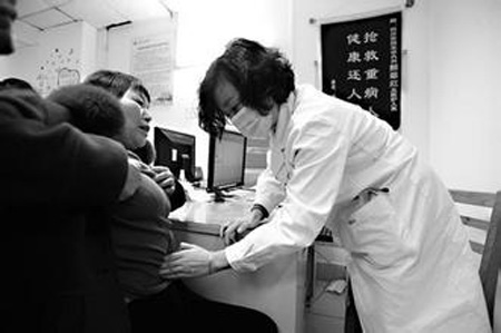 糾結(jié)之后，這位全科醫(yī)生有話說
