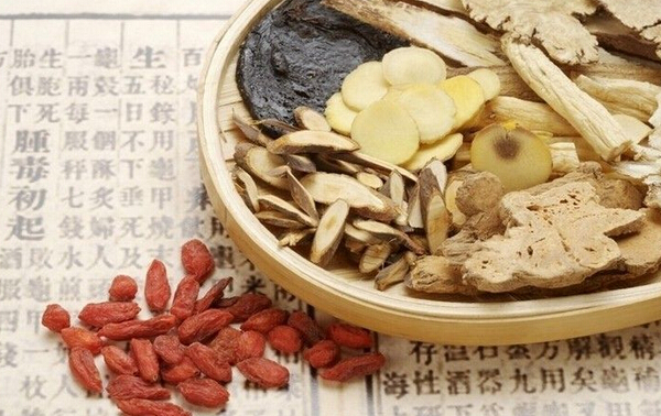 人民時評:以“岐黃之術(shù)”助力健康中國 人民時評:以“岐黃之術(shù)”助力健康中國