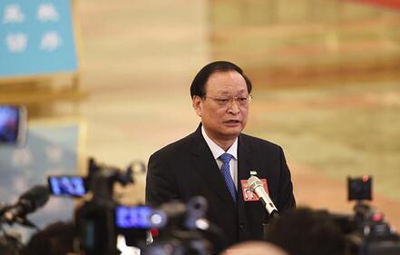 王國強(qiáng)會見江西省長劉奇一行，提出進(jìn)一步落實(shí)習(xí)近平總書記考察江中藥谷重要講話精神